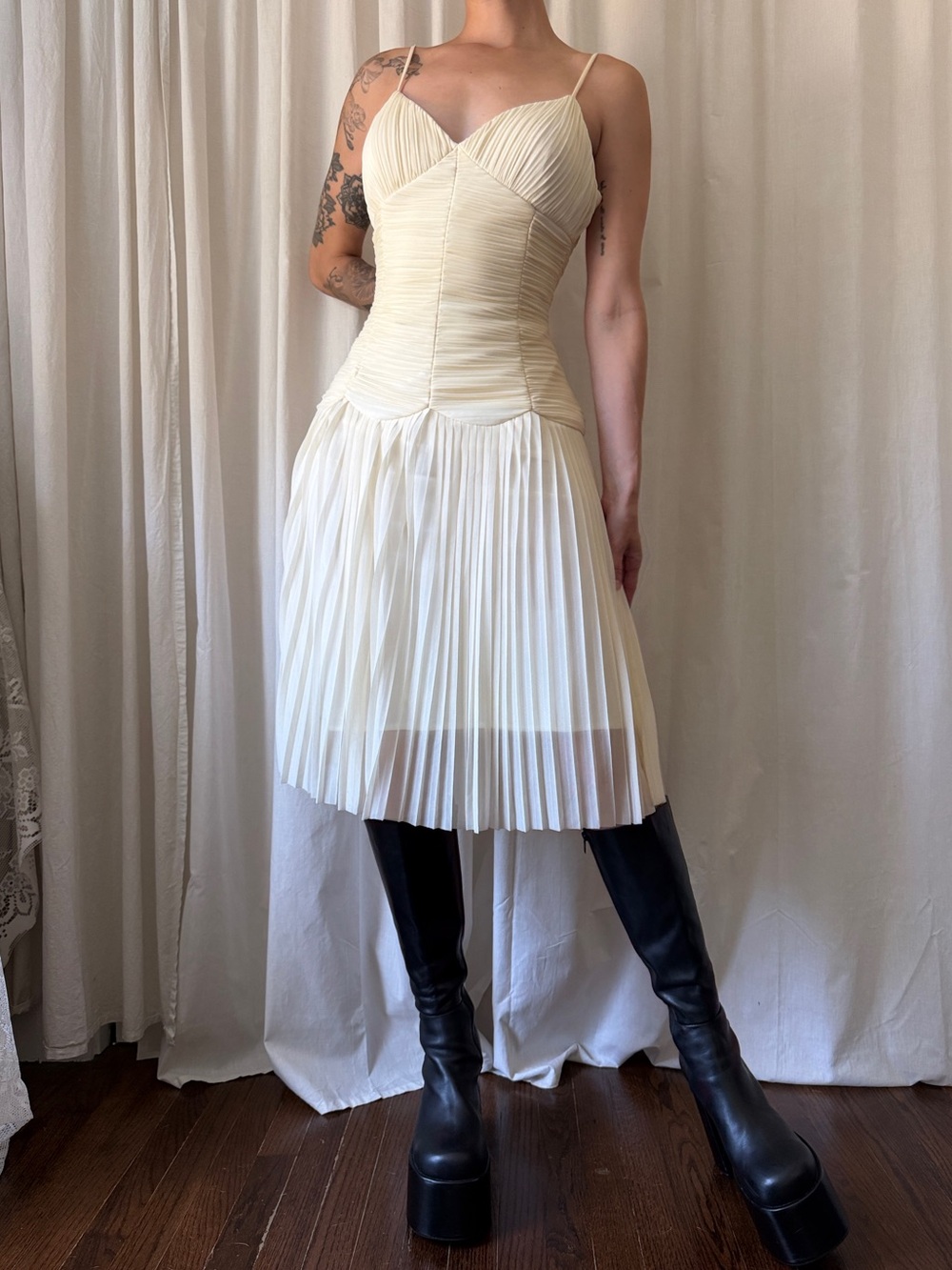 Vintage Sue Wong Cream Pleated Chiffon Midi Dress Women's Size 10 Fairy Evening
